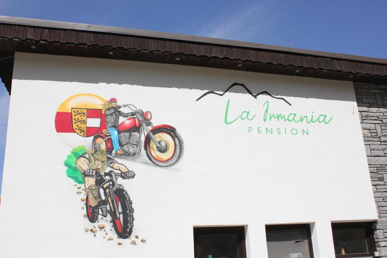 La Irmania Pension Ledenitzen Exterior photo