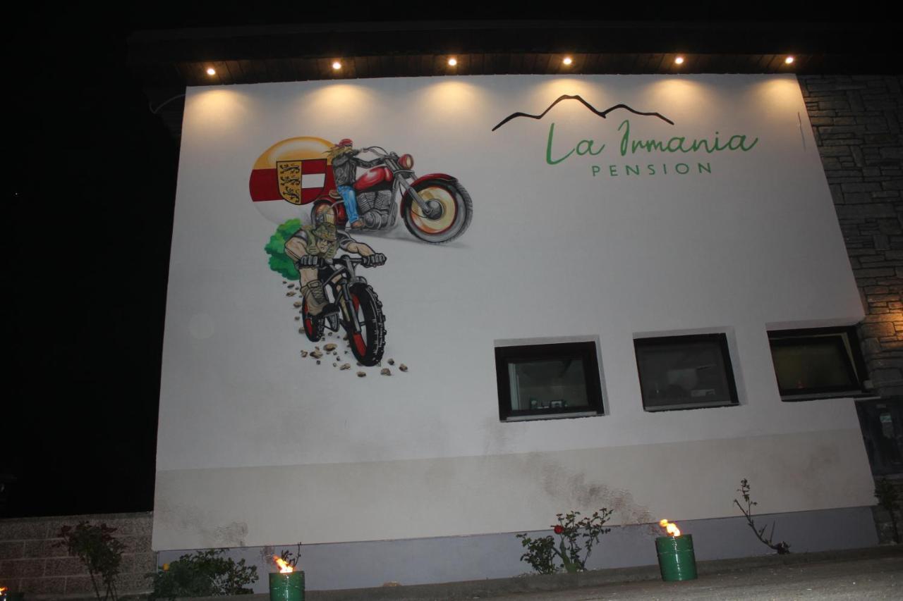La Irmania Pension Ledenitzen Exterior photo